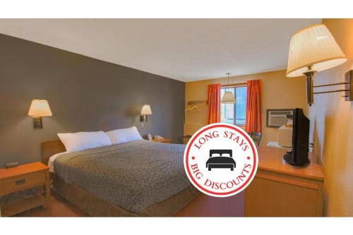 Love Hotels Junction City KS Near Fort Riley By OYO image 46